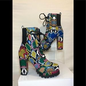 NWOB Cape Robbin “Ginny”